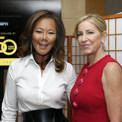 Chris Evert and Kathleen Wu smiling during the USTA Foundation Gala at the 2019 US Open. (Photo by Steven Freeman/USTA)
